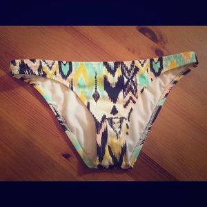 - bikini bottom - Billabong - size SMALL -